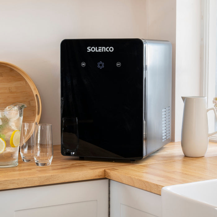 From Negronis to G&Ts: How to Serve With 50 mm Ice Spheres